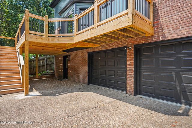 3719 E Locust Cir, Prospect, KY 40059