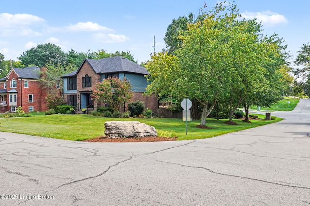 3719 E Locust Cir, Prospect, KY 40059