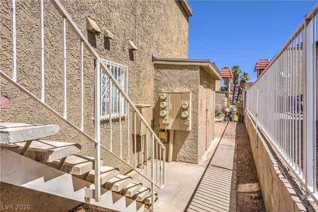 6920 Dunsbach Way, Las Vegas, NV 89156