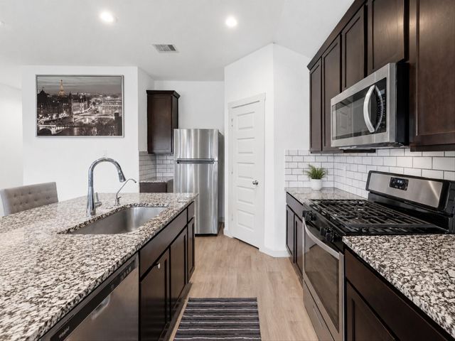8219 Precious Passing Way, Rosharon, TX 77583