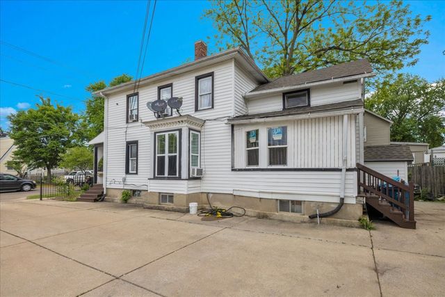 817 Front Street, Aurora, IL 60505