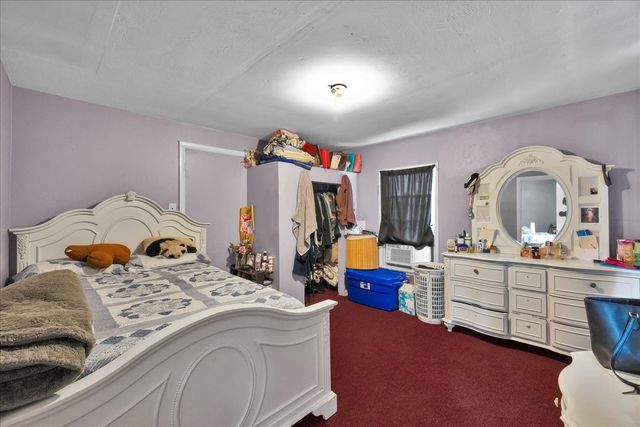 817 Front Street, Aurora, IL 60505