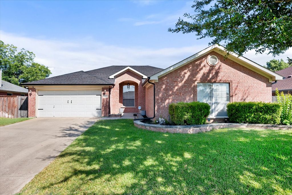 1711 Prescott Drive, Mansfield, TX 76063 — exterior