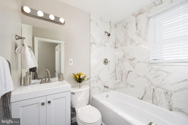 5900 THE ALAMEDA, Baltimore, MD 21239