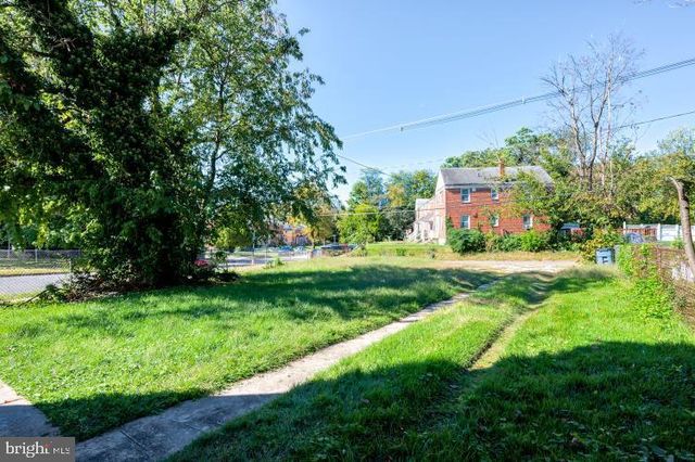 5900 THE ALAMEDA, Baltimore, MD 21239