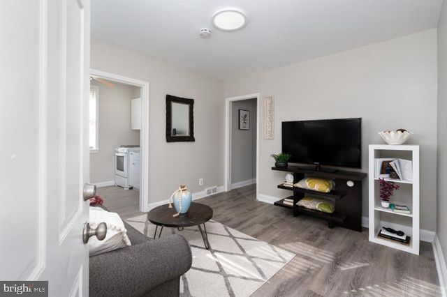 5900 THE ALAMEDA, Baltimore, MD 21239