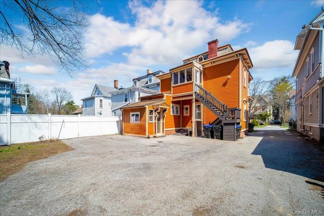 25 Balding Avenue, Poughkeepsie, NY 12601