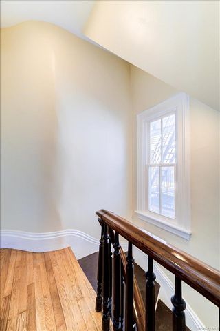25 Balding Avenue, Poughkeepsie, NY 12601