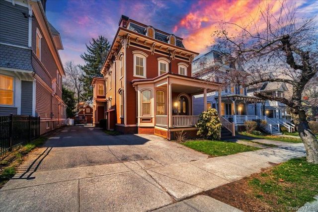 25 Balding Avenue, Poughkeepsie, NY 12601