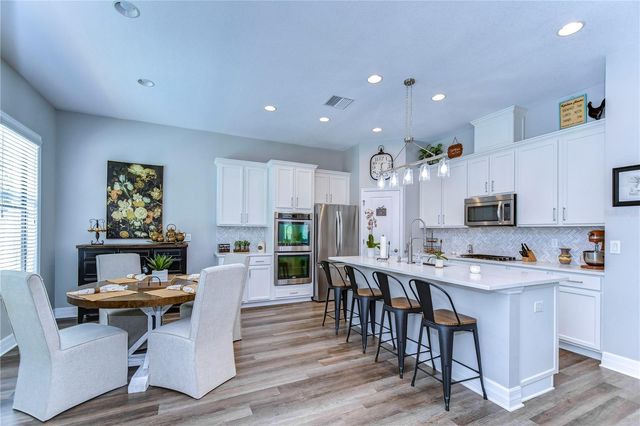 2614 MILFORD BERRY LANE, Tampa, FL 33618