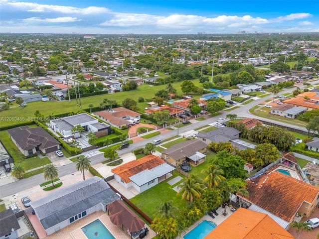 2900 SW 98th Avenue, Miami, FL 33165
