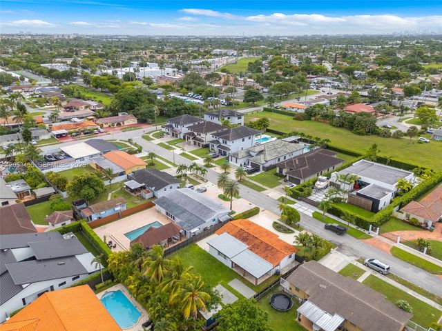 2900 SW 98th Avenue, Miami, FL 33165