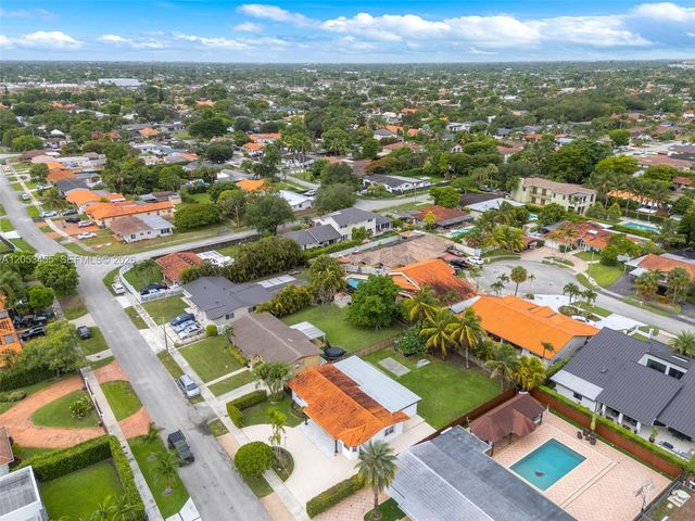 2900 SW 98th Avenue, Miami, FL 33165