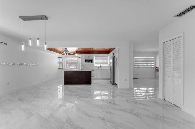 2900 SW 98th Avenue, Miami, FL 33165