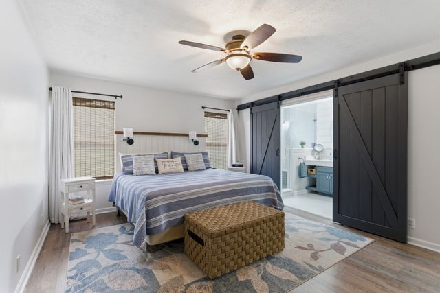 6857 Sunnywood Dr, Nashville, TN 37211