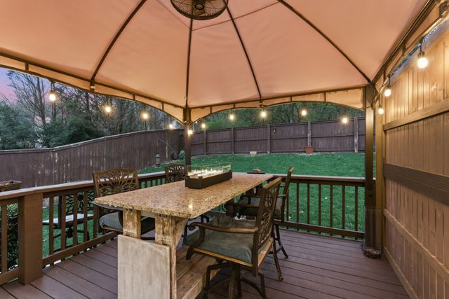 6857 Sunnywood Dr, Nashville, TN 37211