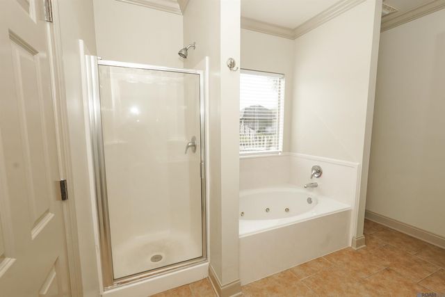 9052 Winding Lake Ave, Baton Rouge, LA 70810