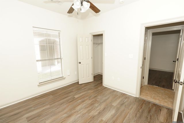 9052 Winding Lake Ave, Baton Rouge, LA 70810