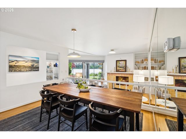 5758 S RIVERPOINT Ln, Portland, OR 97239