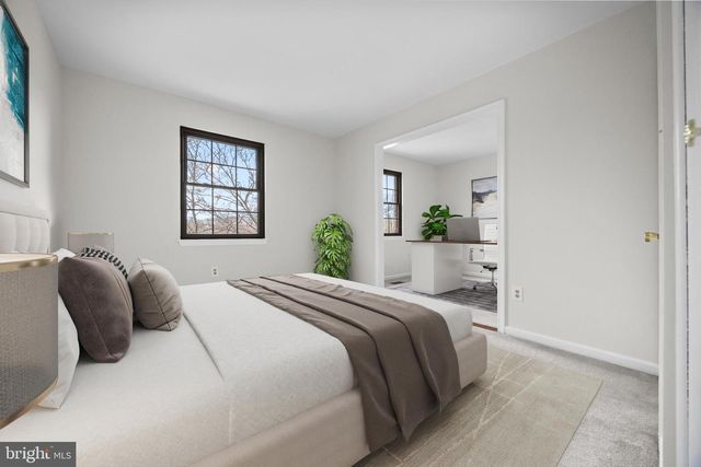 33 BADGER GATE CT, Baltimore, MD 21228