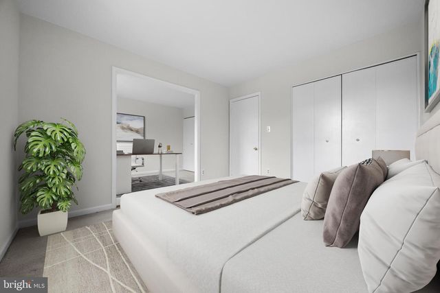 33 BADGER GATE CT, Baltimore, MD 21228