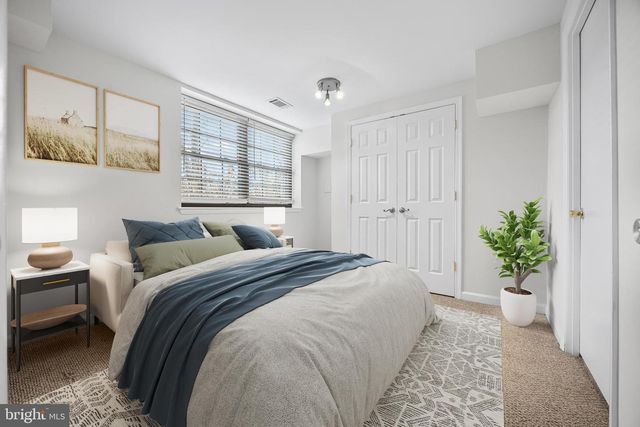 33 BADGER GATE CT, Baltimore, MD 21228