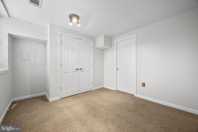 33 BADGER GATE CT, Baltimore, MD 21228