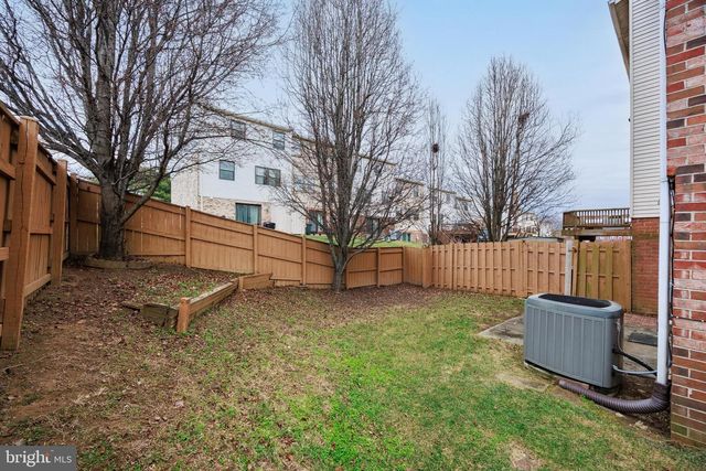 33 BADGER GATE CT, Baltimore, MD 21228