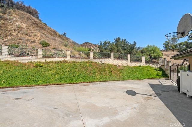 2085 Kaia Lane, Sierra Madre, CA 91024