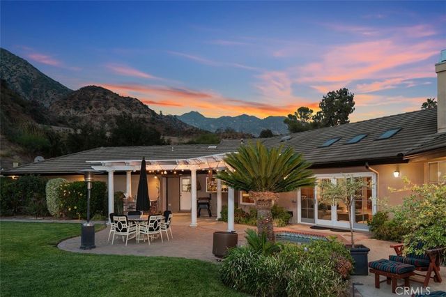 2085 Kaia Lane, Sierra Madre, CA 91024