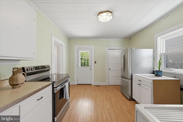 406 HIGHLAND AVE, Winchester, VA 22601