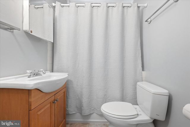 406 HIGHLAND AVE, Winchester, VA 22601
