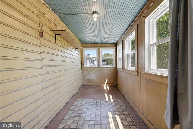 406 HIGHLAND AVE, Winchester, VA 22601
