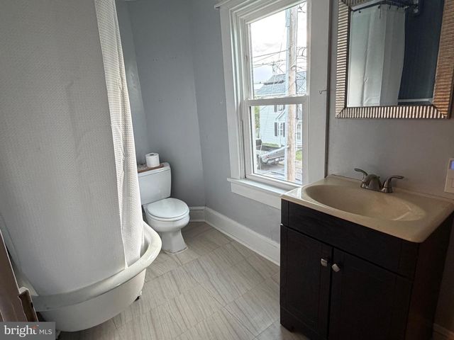 406 HIGHLAND AVE, Winchester, VA 22601
