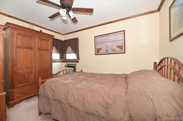 2 Oak Place, Massapequa, NY 11758