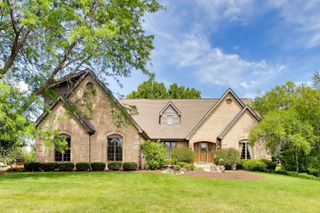 214 Red Bud Circle, Sleepy Hollow, IL 60118