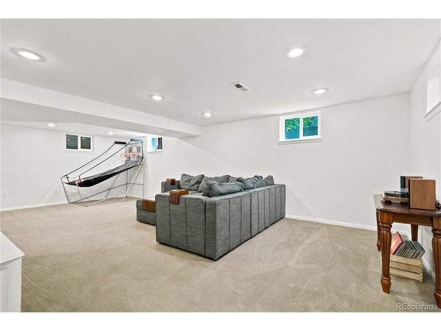 7219 W Fairview Dr, Littleton, CO 80128