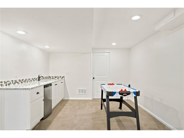 7219 W Fairview Dr, Littleton, CO 80128