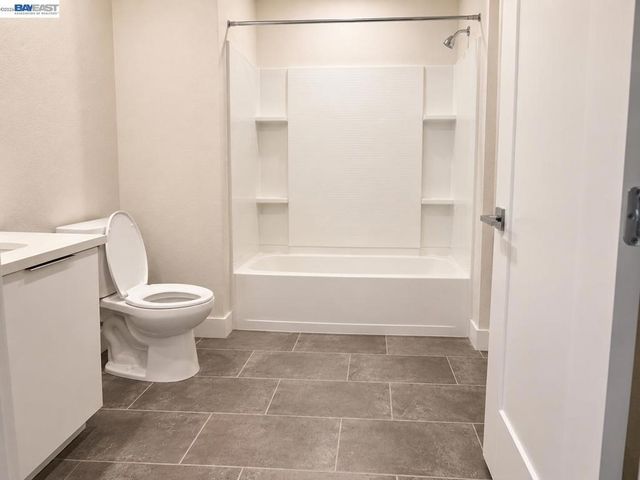 3698 Vision Cmn 521, Fremont, CA 94538