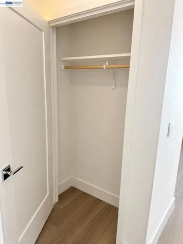 3698 Vision Cmn 521, Fremont, CA 94538