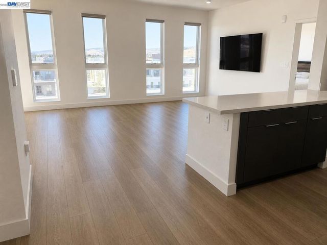 3698 Vision Cmn 521, Fremont, CA 94538