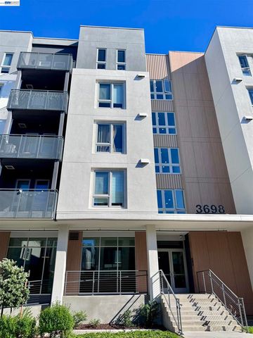 3698 Vision Cmn 521, Fremont, CA 94538