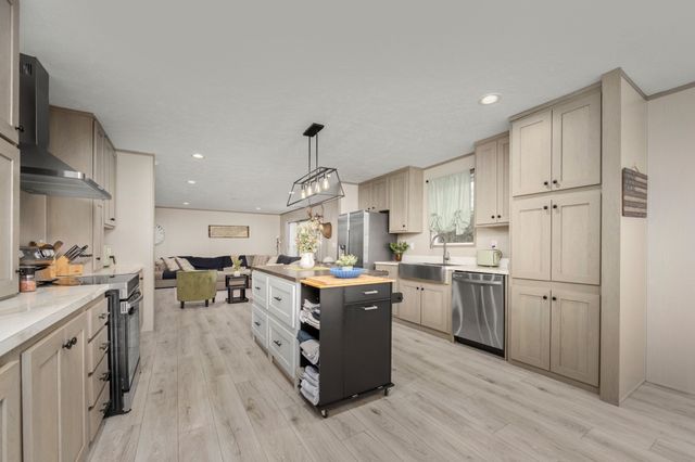 505 Philippi Rd, Wartrace, TN 37183