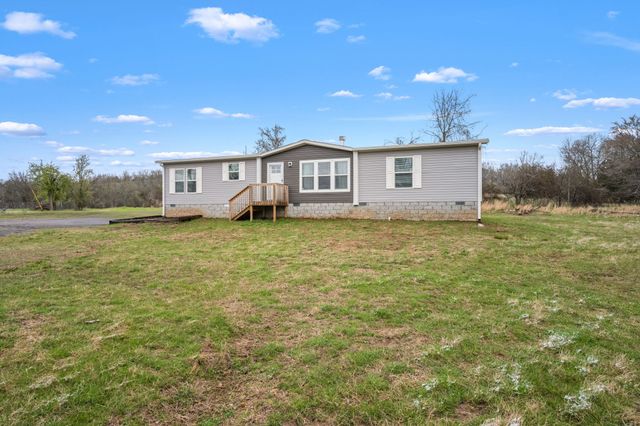 505 Philippi Rd, Wartrace, TN 37183
