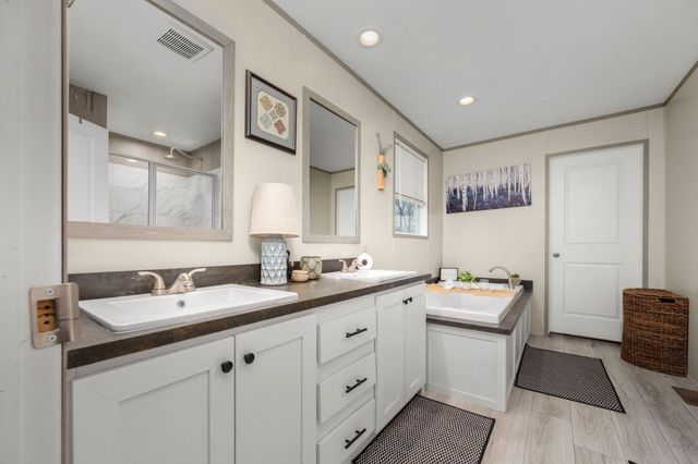 505 Philippi Rd, Wartrace, TN 37183