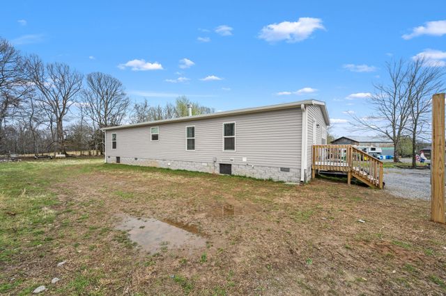 505 Philippi Rd, Wartrace, TN 37183