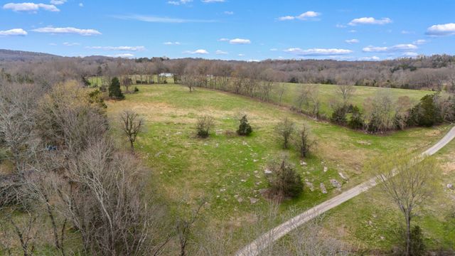 505 Philippi Rd, Wartrace, TN 37183