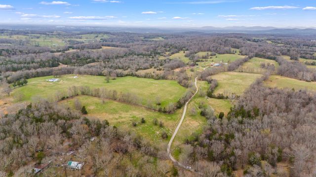 505 Philippi Rd, Wartrace, TN 37183