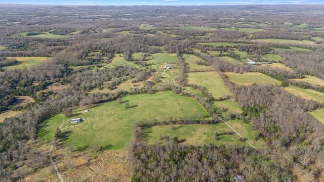 505 Philippi Rd, Wartrace, TN 37183