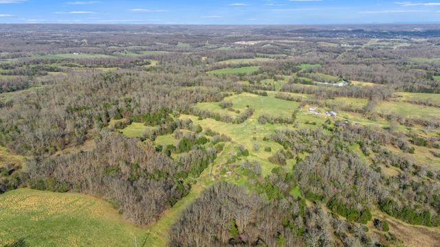 505 Philippi Rd, Wartrace, TN 37183